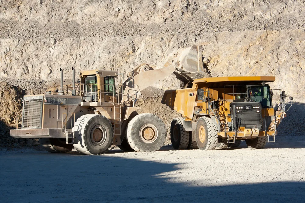 Caterpillar 775 Haul Truck