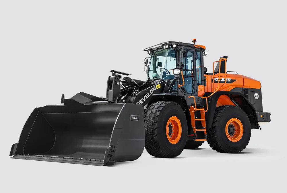 Develon DL320-7 Wheel Loader