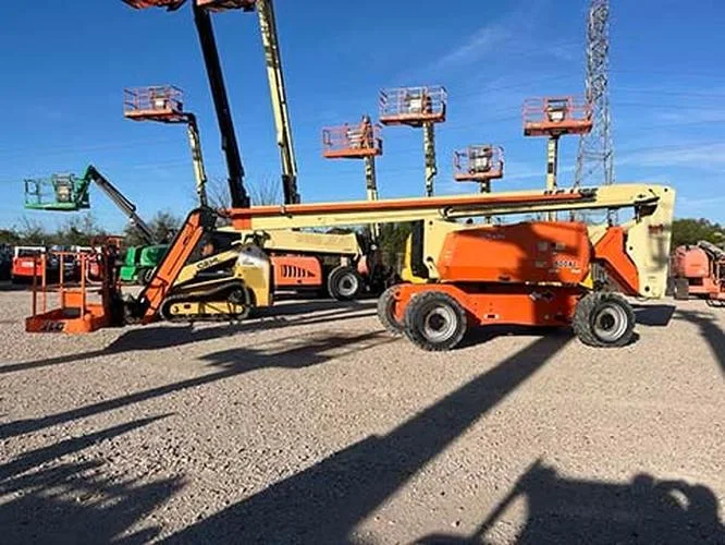 JLG 800AJ Aerial Work Platform