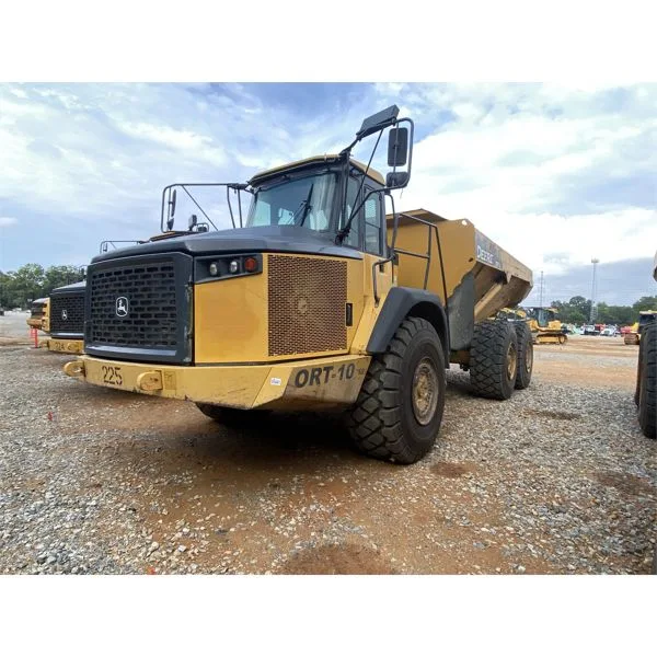 John Deere 370E Articulated Dump Truck