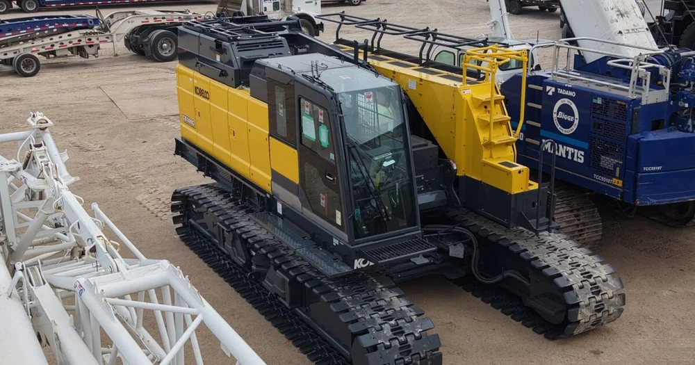Kobelco CK1100G-3 Crawler Crane