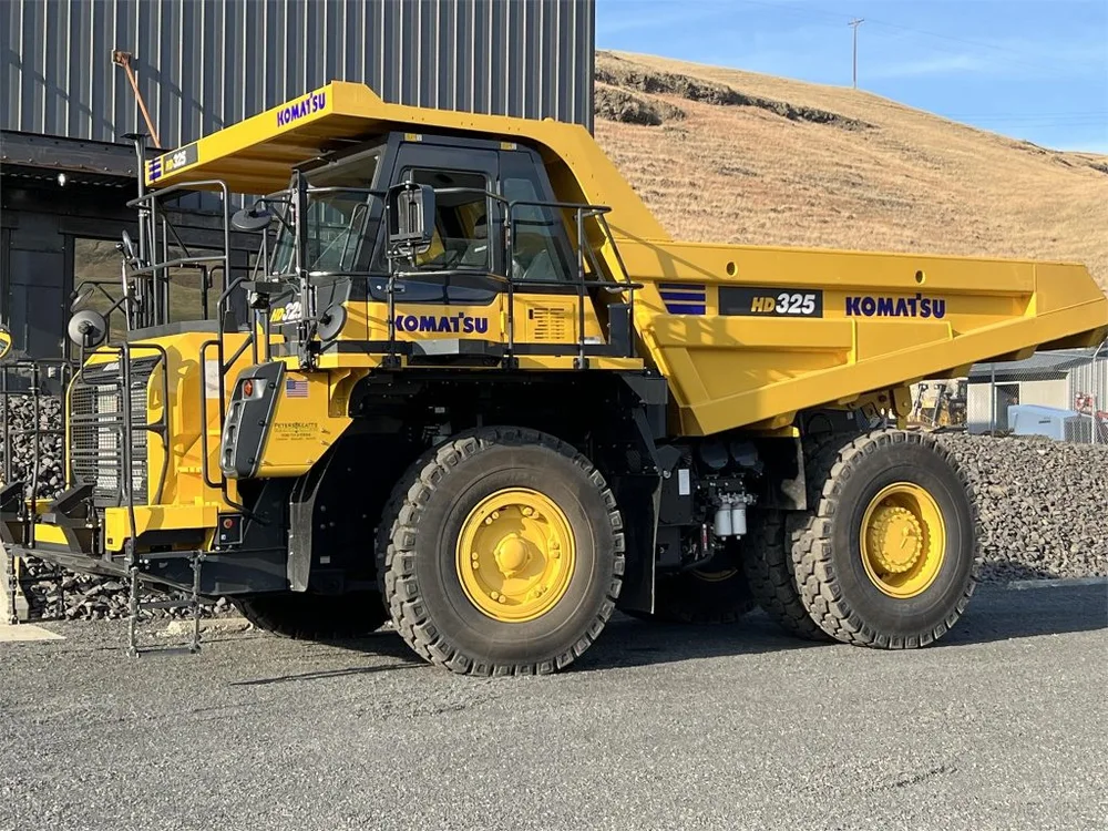 Komatsu HD325-8 Hauler