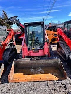 Kubota SVL75-2 Skid Steer