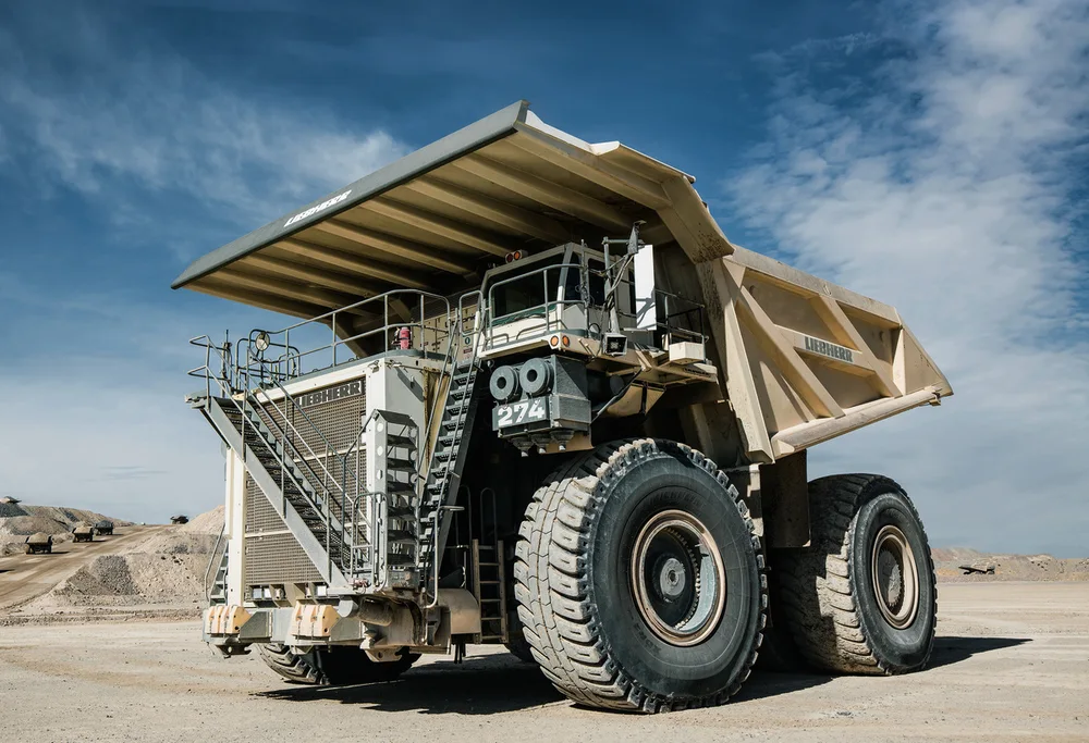 Liebherr T 274 Mining Truck